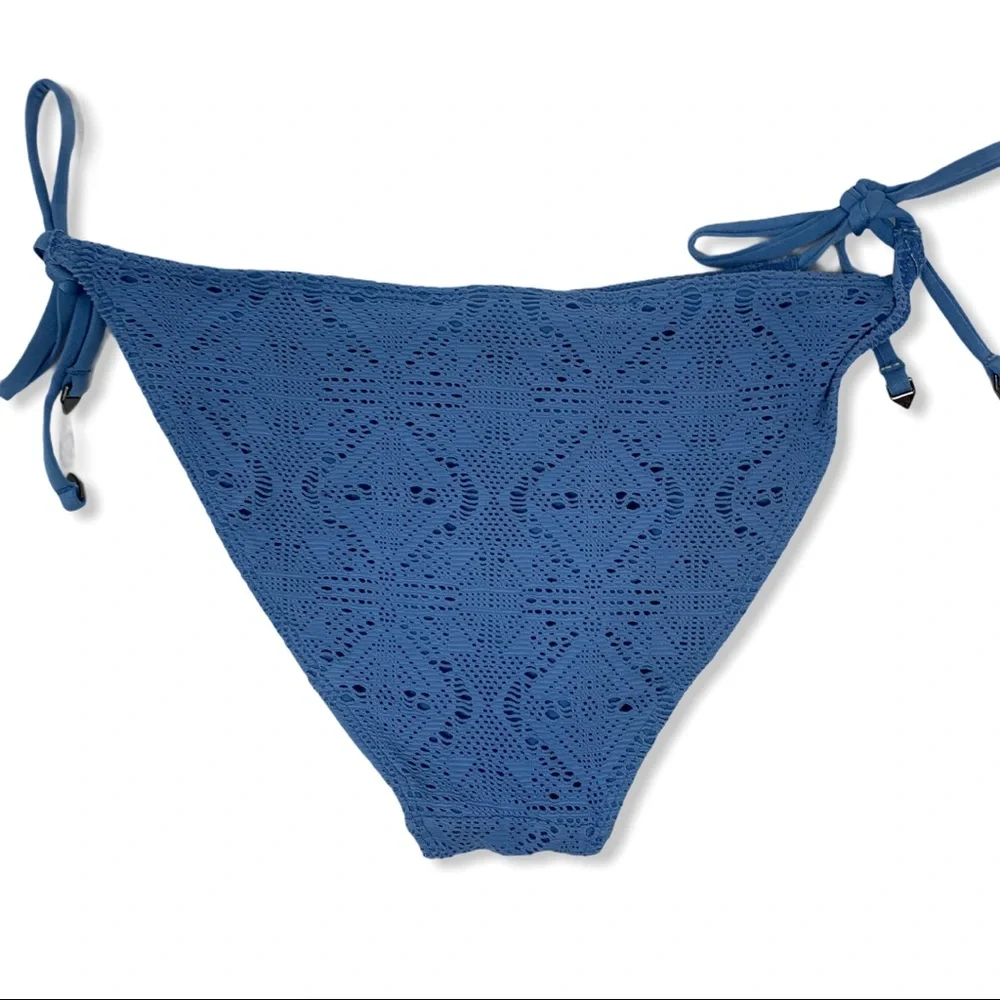 H&M blue crochet look bikini‎ bottom size 8